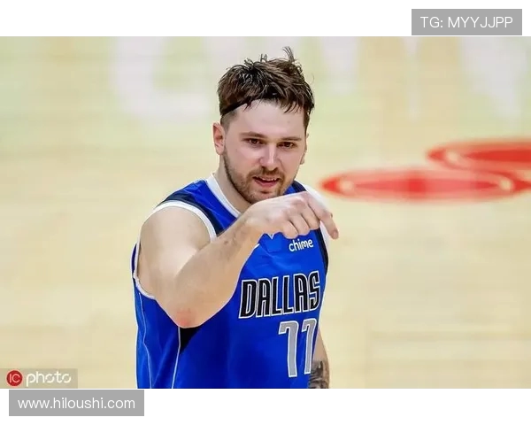 东契奇狂砍73分刷新现役得分纪录独行侠终结太阳连胜势头